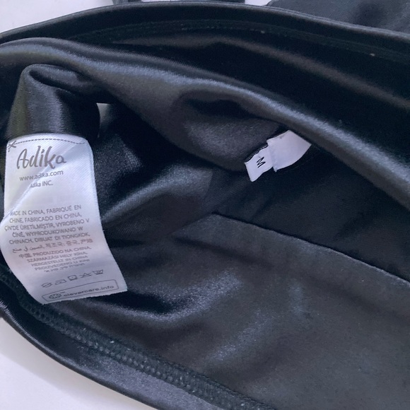 Adika Black Shiny Crop Top - Picture 7 of 7